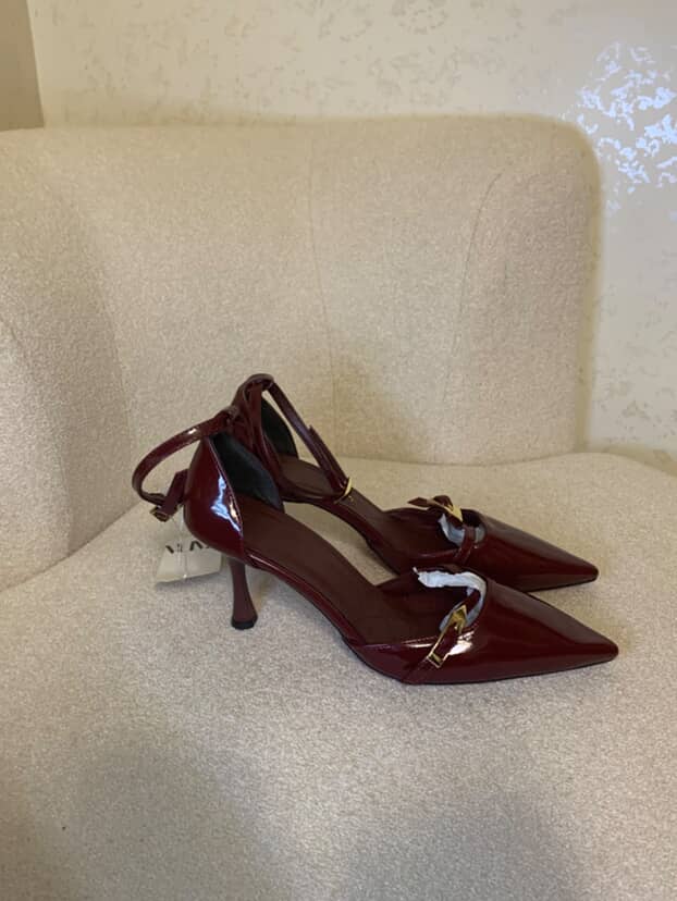Talon / Escarpin bordo zara